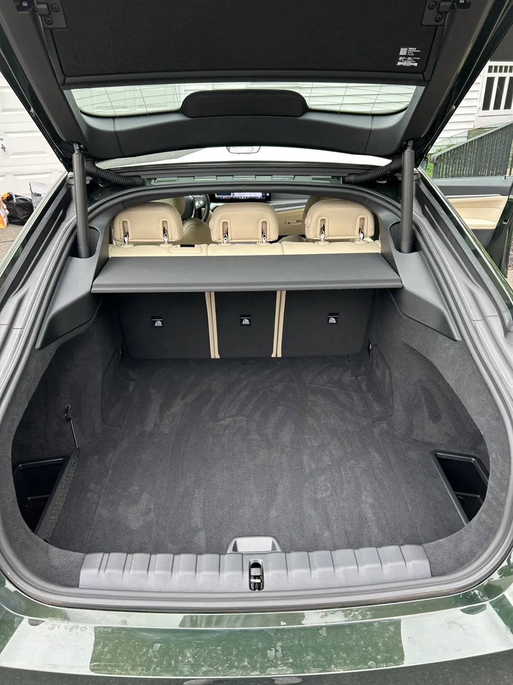 Cleaned, cleared BMW cargo area